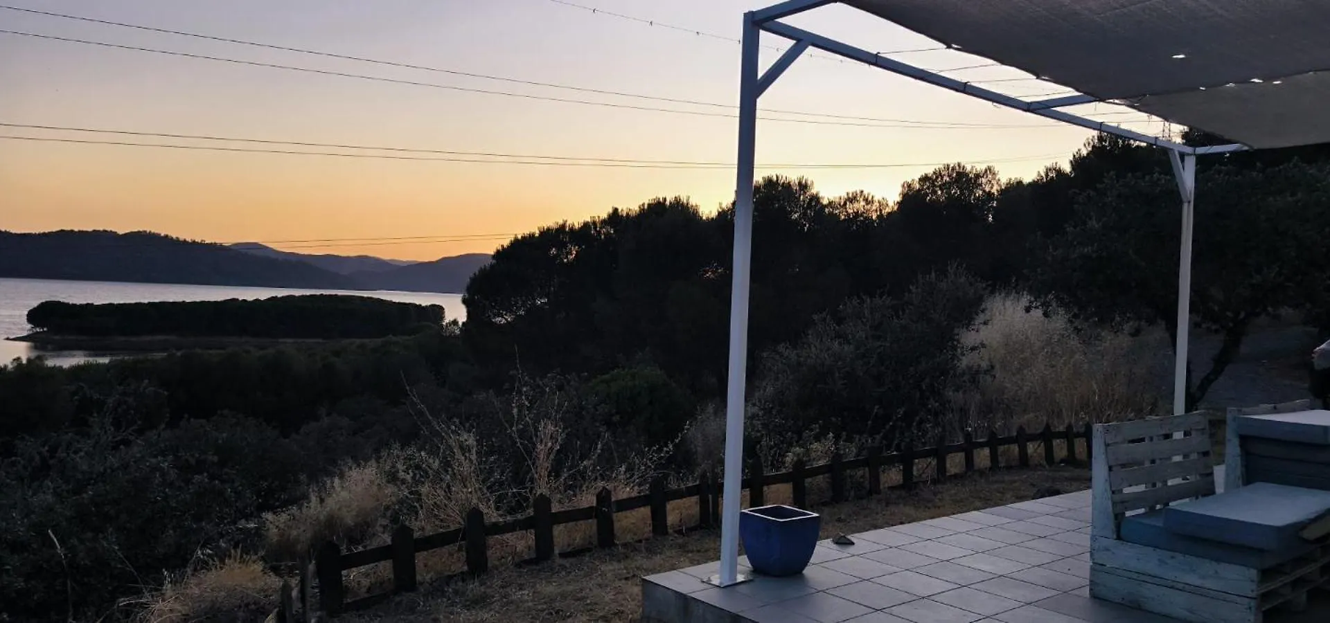 Casa en el lago.unmillondeestrellas Villaharta