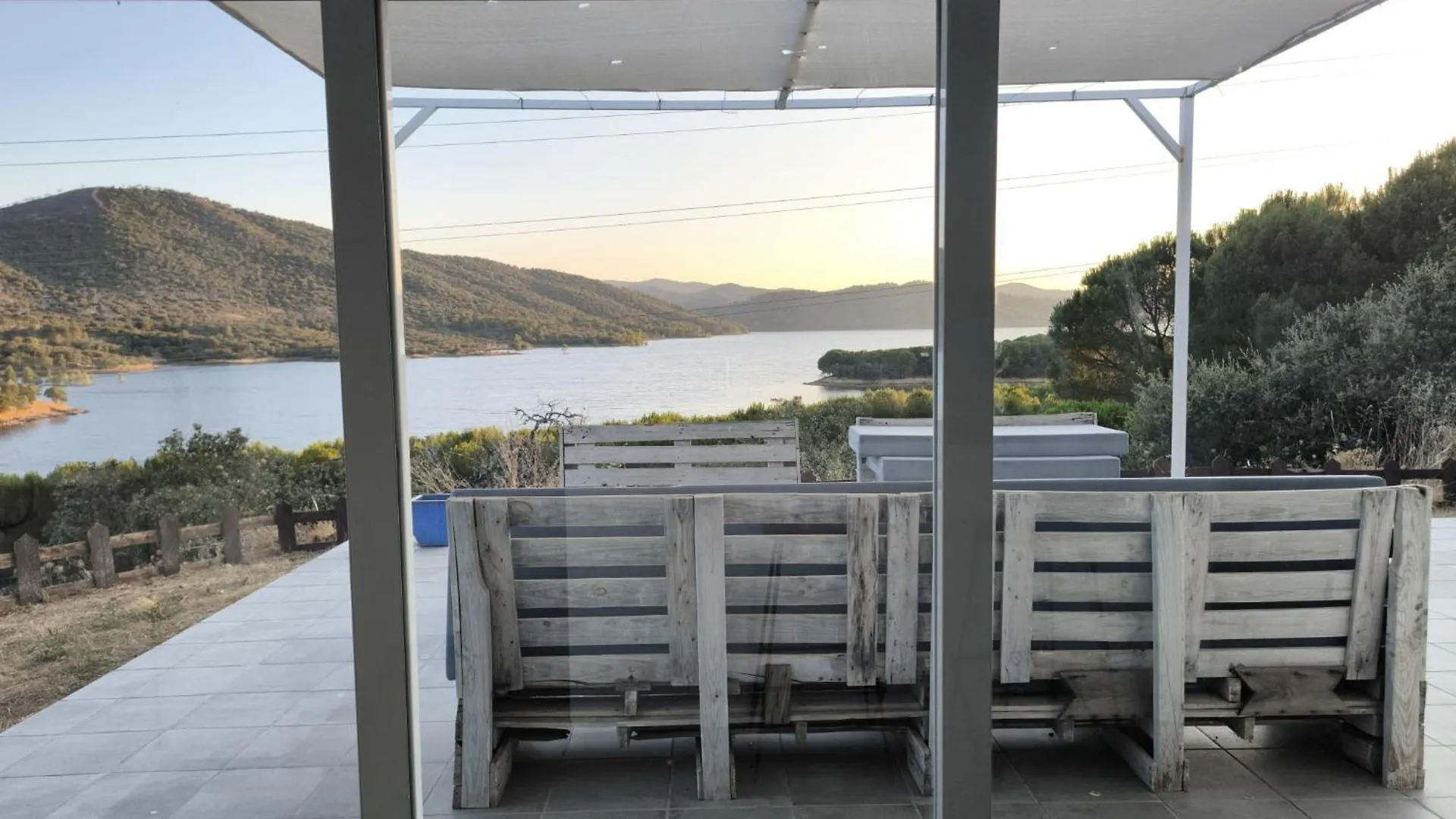 Сasa de vacaciones Casa en el lago.unmillondeestrellas Villaharta
